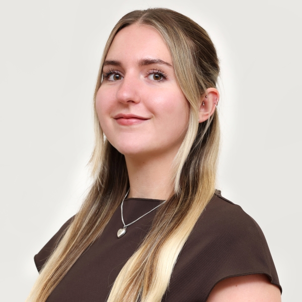 Ellie Collier - Eight Versa